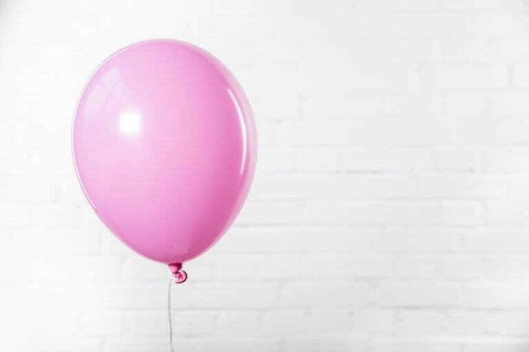 palloncino rosa che simboleggia il gonfiore addominale